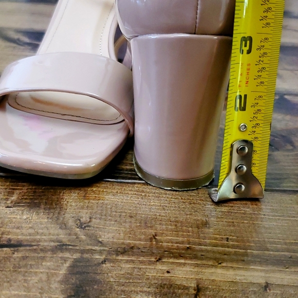 Womens Nude Block Heels size 8 EUC - Picture 6 of 6